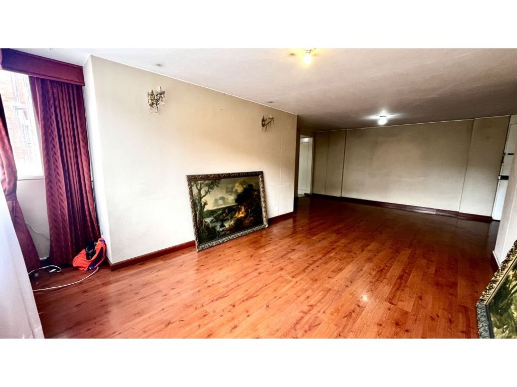 Apartamento de 3 alcobas en venta en Santa Barbara, Bogotá, 105 m² · foto 3 de 20