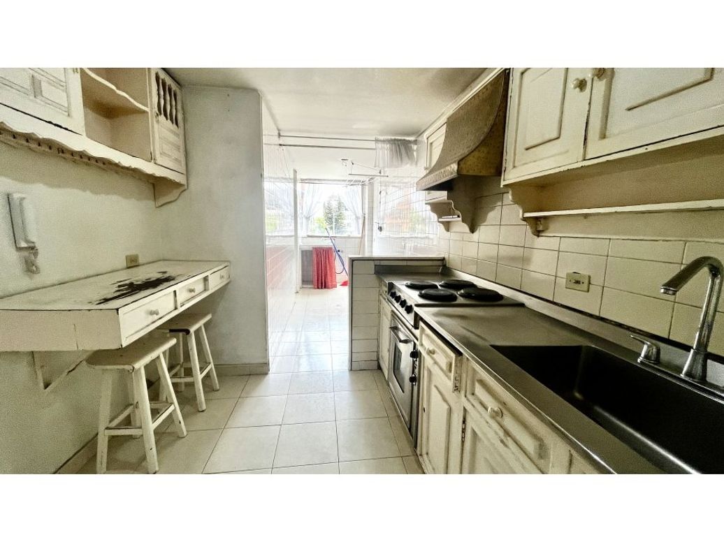 Apartamento de 3 alcobas en venta en Santa Barbara, Bogotá, 105 m² · foto 4 de 20