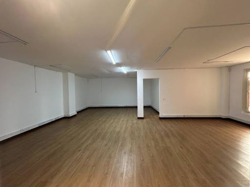 Casa de 10 alcobas en venta en Quinta Camacho, Bogotá, 626 m² · foto 6 de 17