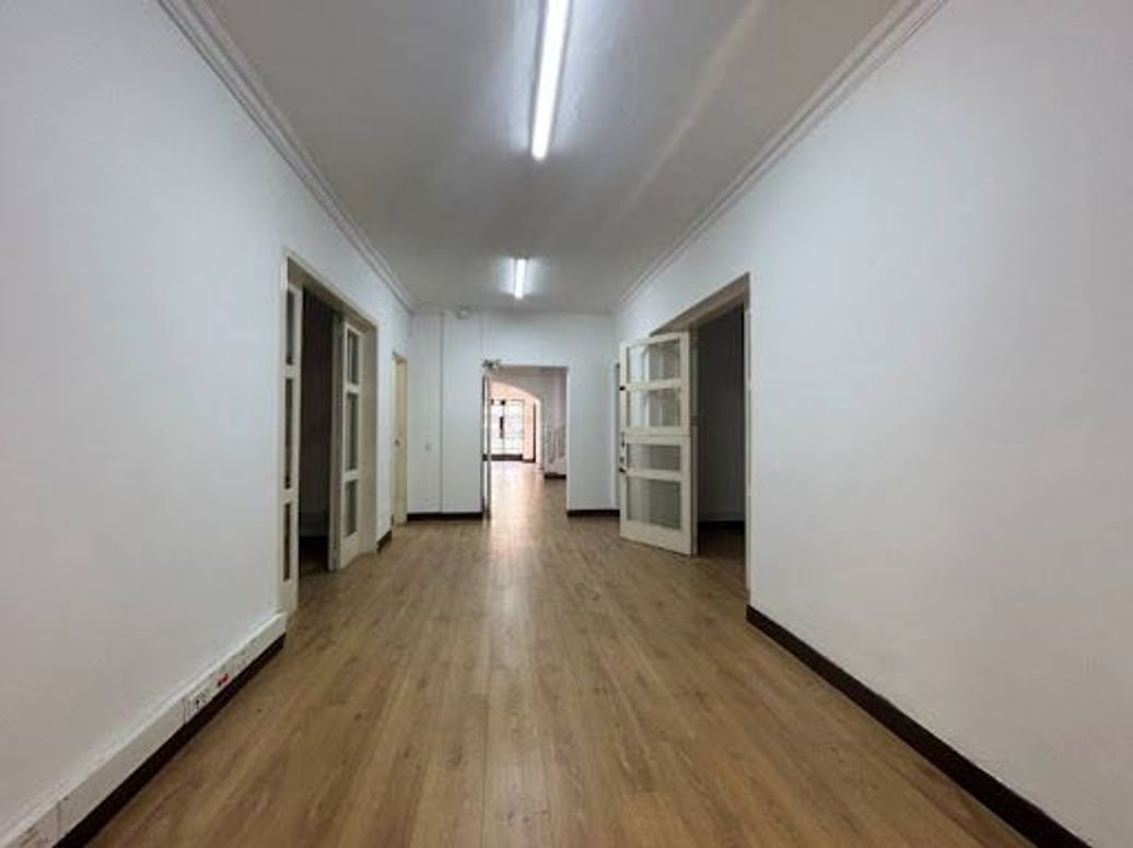 Casa de 10 alcobas en venta en Quinta Camacho, Bogotá, 626 m² · foto 7 de 17