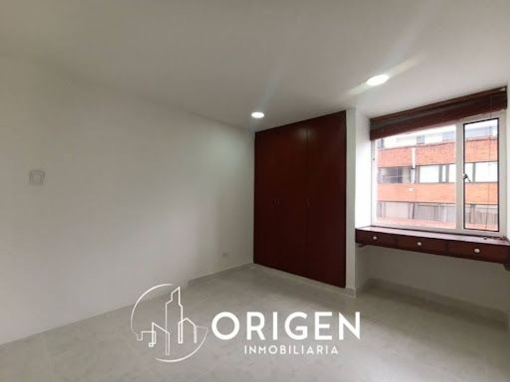 Apartamento de 2 alcobas en venta en Santa Barbara Alta, Bogotá, 81 m² · foto 17 de 20