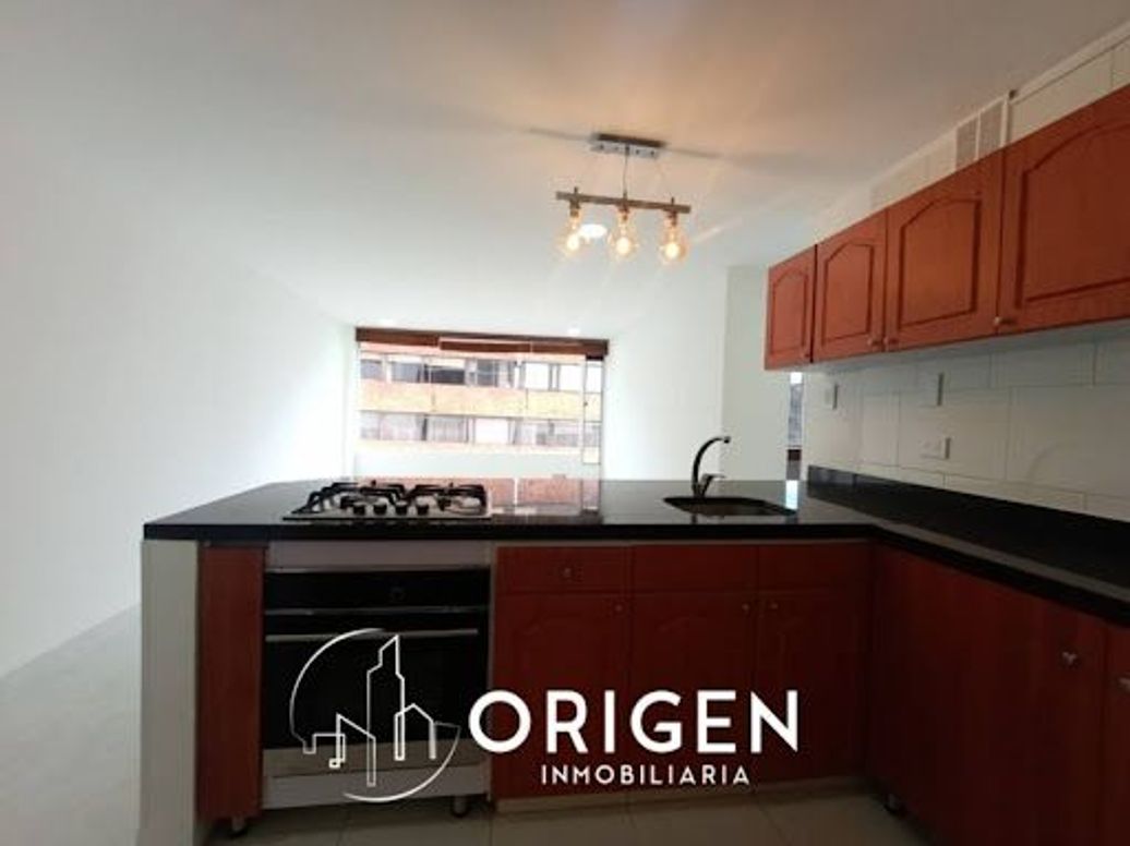 Apartamento de 2 alcobas en venta en Santa Barbara Alta, Bogotá, 81 m² · foto 14 de 20