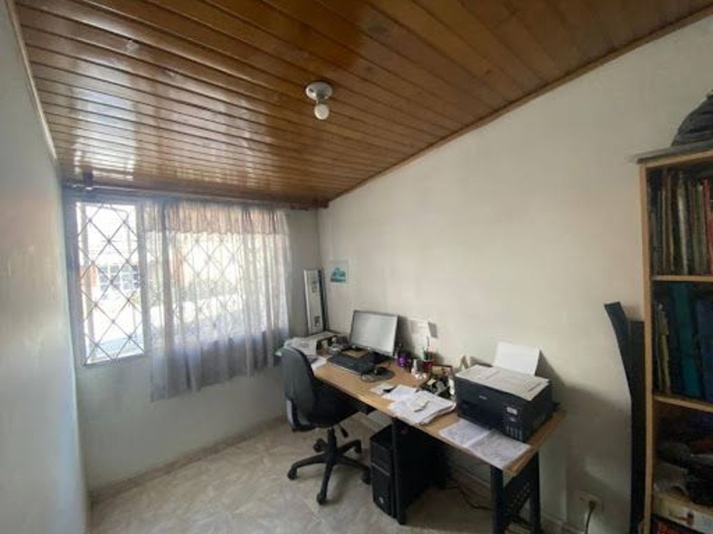 Casa de 4 alcobas en venta en Mandalay 1, Bogotá, 150 m² · foto 10 de 20