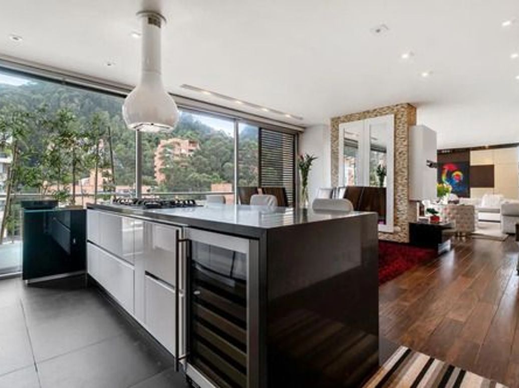 Apartamento de 2 alcobas en arriendo en Bellavista, Bogotá, 180 m² · foto 4 de 12