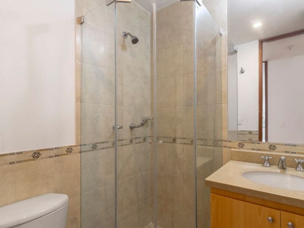 Apartamento de 3 alcobas en venta en Acacias Usaquen, Bogotá, 87 m² · foto 13 de 18