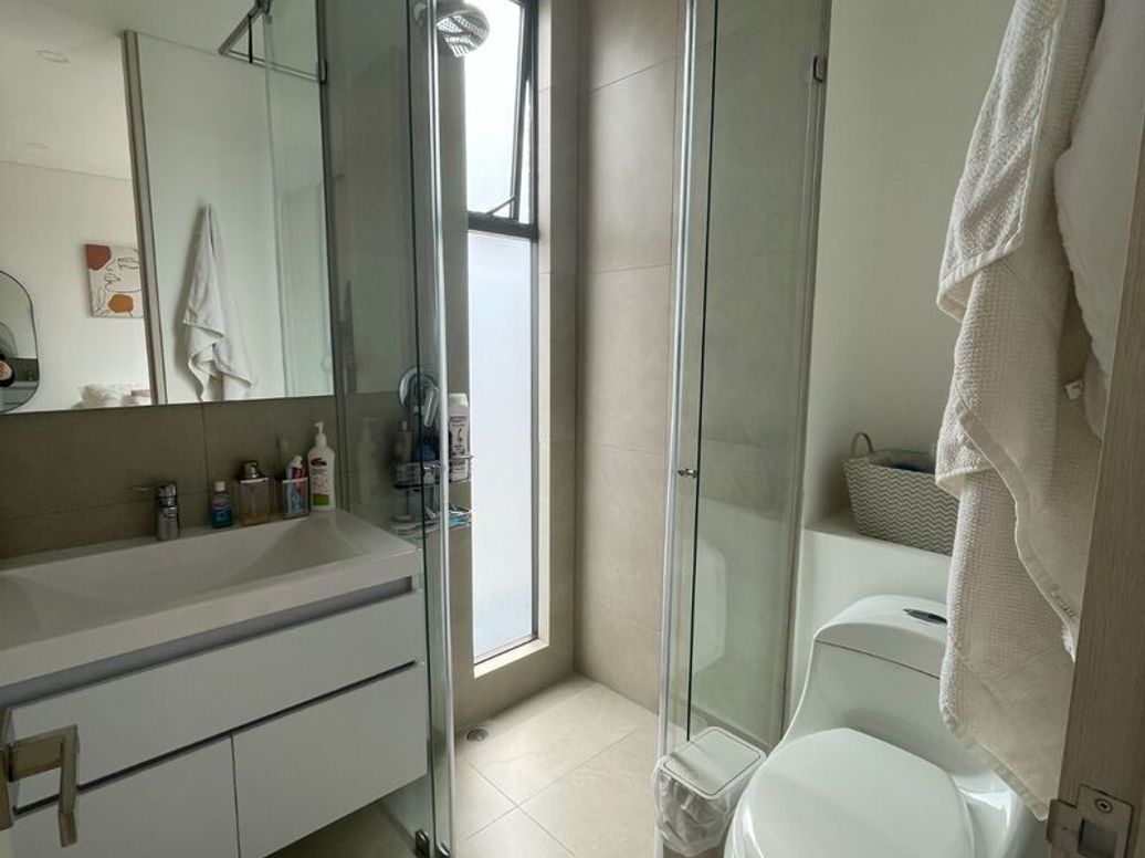 Apartamento de 2 alcobas en venta en Chicó Norte, Bogotá, 81 m² · foto 13 de 18