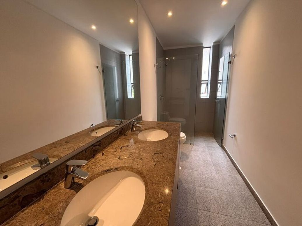 Apartamento de 1 alcoba en venta en El Refugio, Bogotá, 110 m² · foto 18 de 20