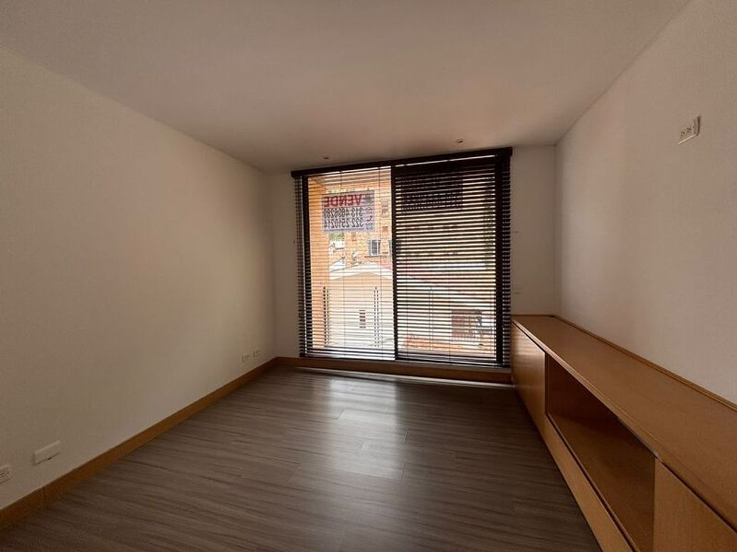 Apartamento de 1 alcoba en venta en El Refugio, Bogotá, 110 m² · foto 20 de 20