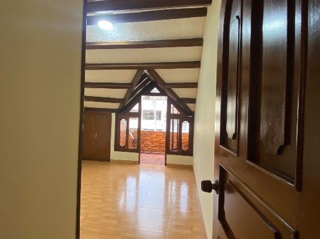 Casa de 6 alcobas en venta en Mónaco, Bogotá, 256 m² · foto 16 de 20