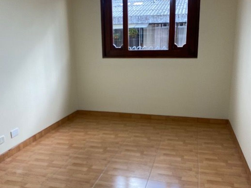 Casa de 6 alcobas en venta en Mónaco, Bogotá, 256 m² · foto 12 de 20