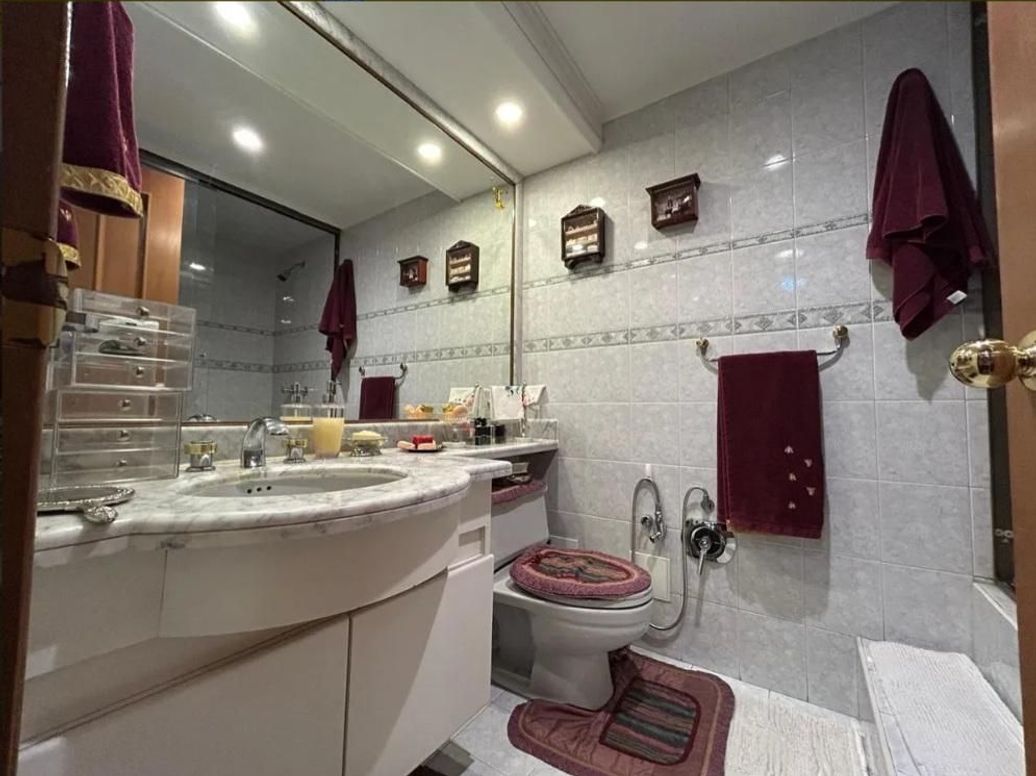 Apartamento de 4 alcobas en venta en La Carolina, Bogotá, 240 m² · foto 12 de 20