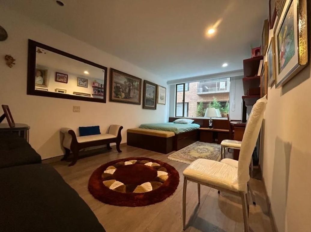 Apartamento de 4 alcobas en venta en La Carolina, Bogotá, 240 m² · foto 14 de 20