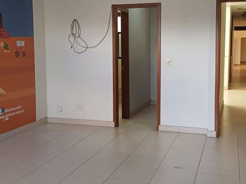 Casa de 6 alcobas en venta en San Luis, Bogotá, 700 m² · foto 12 de 20