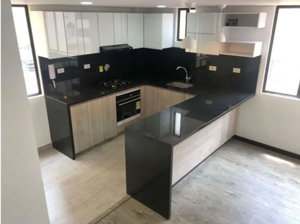 Apartamento de 3 alcobas en venta en Los Cedritos, Bogotá, 94 m² · foto 6 de 12