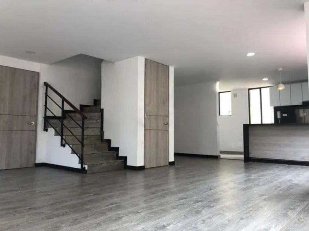 Apartamento de 3 alcobas en venta en Los Cedritos, Bogotá, 94 m² · foto 2 de 12
