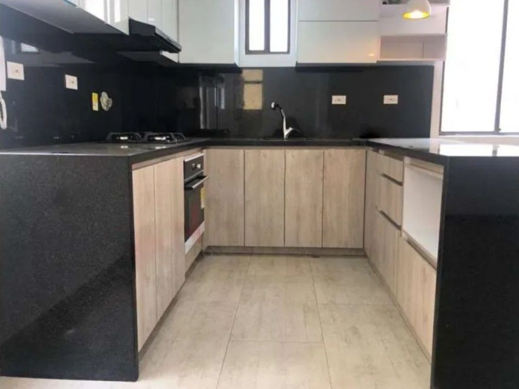 Apartamento de 3 alcobas en venta en Los Cedritos, Bogotá, 94 m² · foto 5 de 12