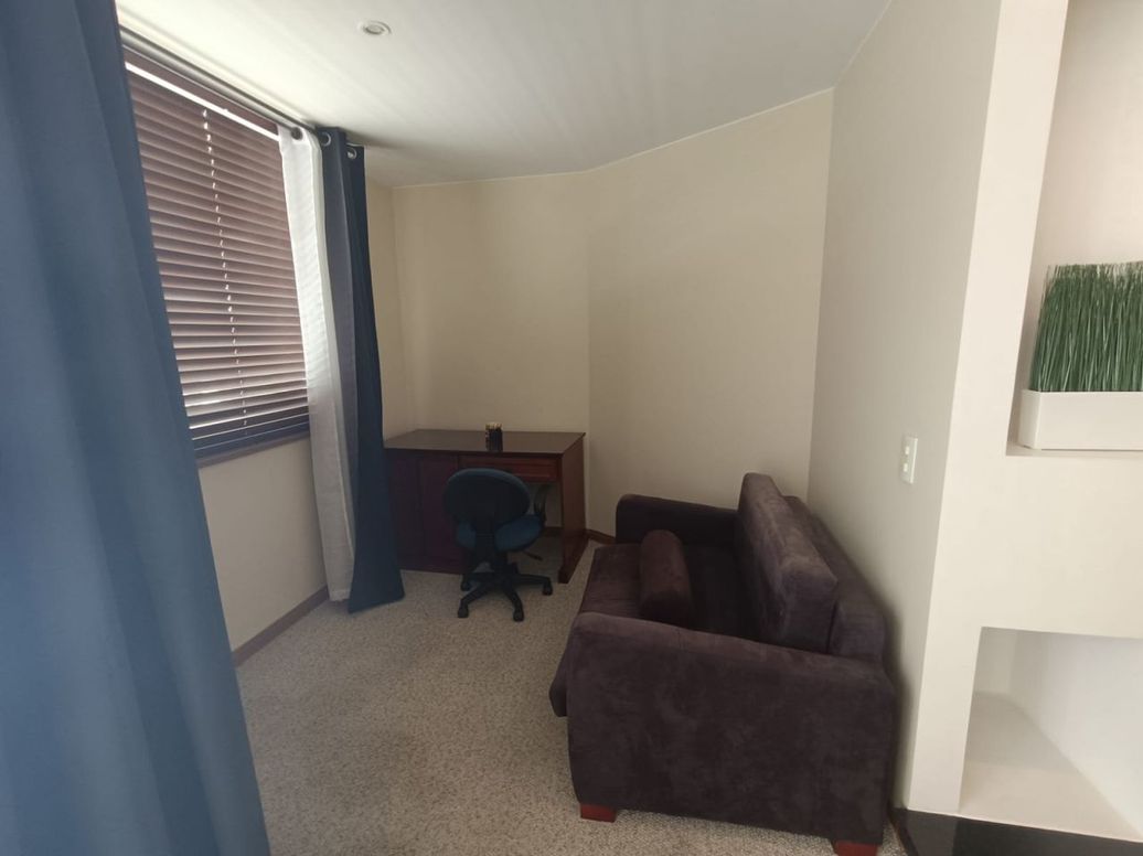 Apartamento de 3 alcobas en venta en Santa Barbara Central, Bogotá, 125 m² · foto 5 de 20
