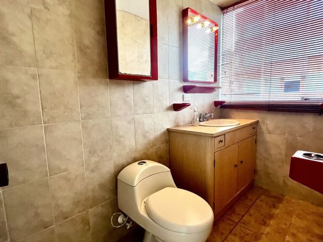 Apartamento de 3 alcobas en venta en Santa Barbara Central, Bogotá, 105 m² · foto 16 de 20