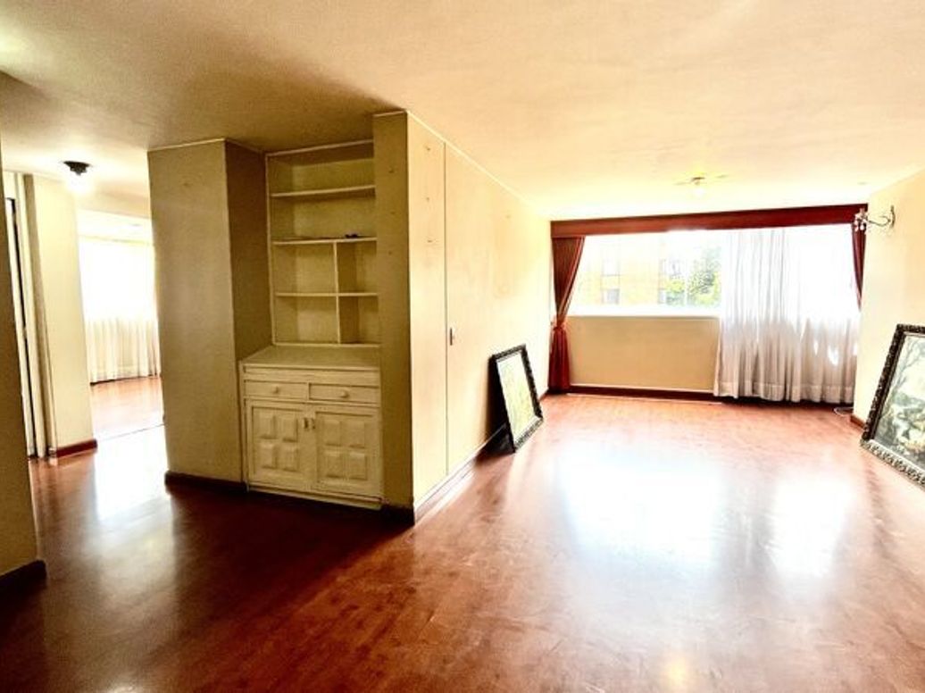 Apartamento de 3 alcobas en venta en Santa Barbara Central, Bogotá, 105 m² · foto 5 de 20