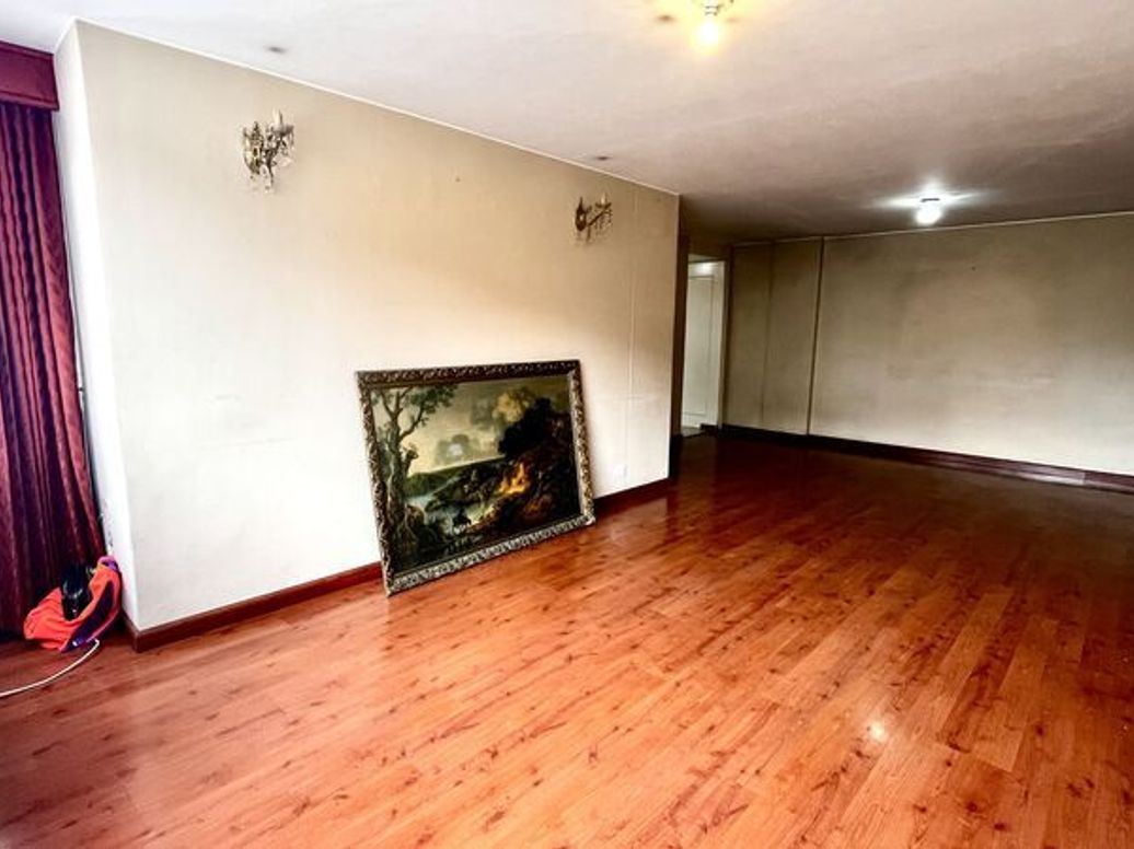 Apartamento de 3 alcobas en venta en Santa Barbara Central, Bogotá, 105 m² · foto 12 de 20