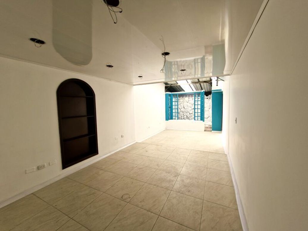 Casa de 7 alcobas en venta en Niza Norte, Bogotá, 300 m² · foto 9 de 20