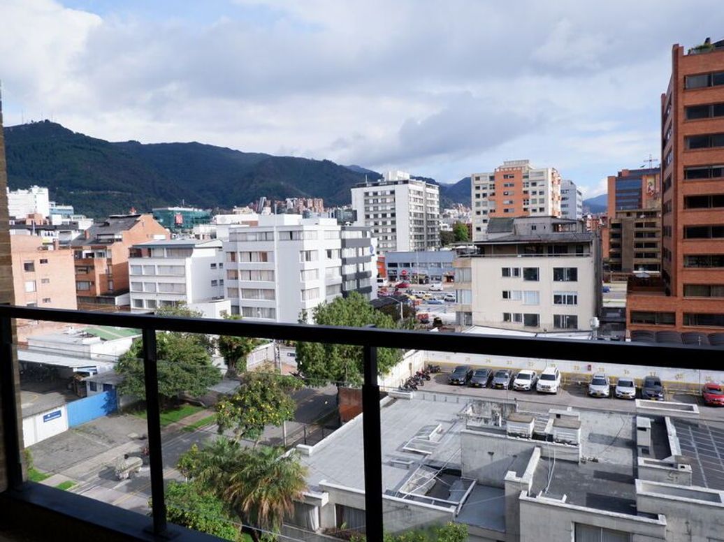 Apartamento de 2 alcobas en venta en Santa Bibiana, Bogotá, 98 m² · foto 3 de 20