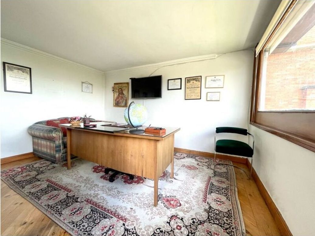 Apartamento de 3 alcobas en venta en El Refugio, Bogotá, 247 m² · foto 16 de 20