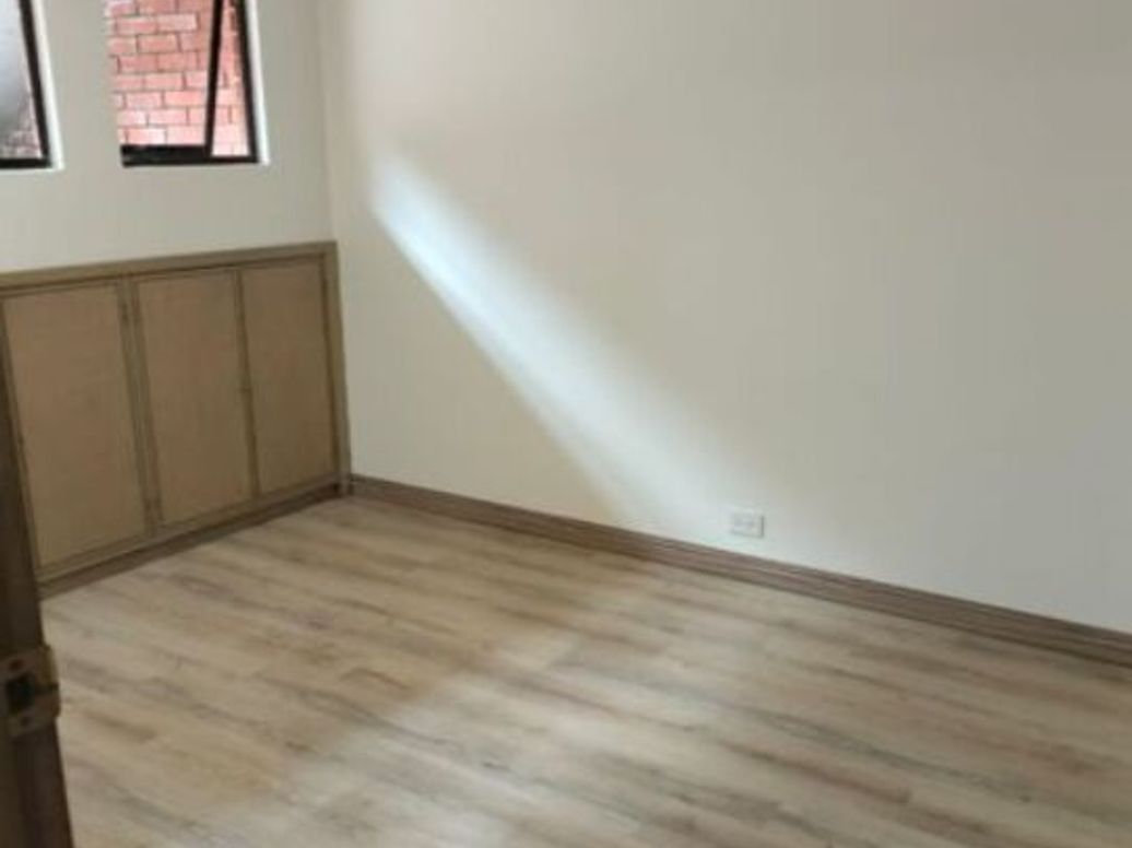 Casa de 5 alcobas en venta en San Patricio, Bogotá, 227 m² · foto 7 de 20