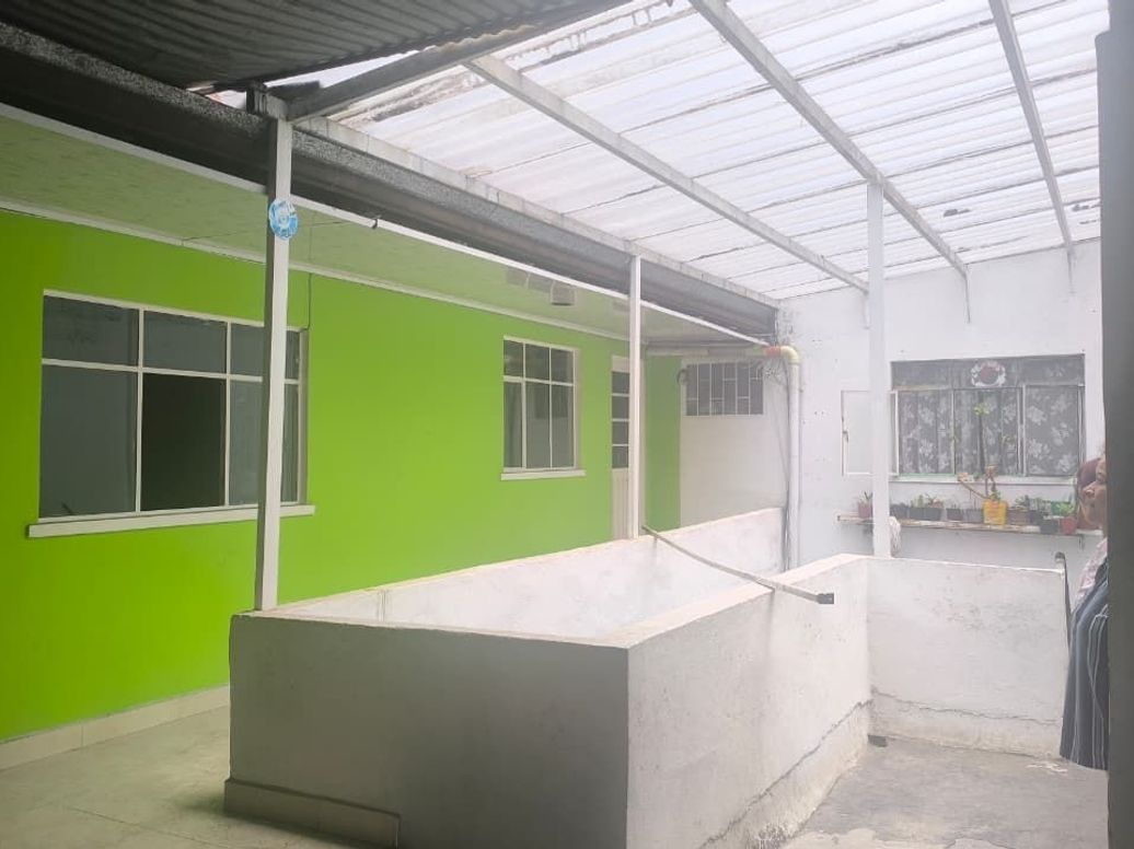 Casa de 6 alcobas en venta en Florida Blanca, Bogotá, 320 m² · foto 2 de 10