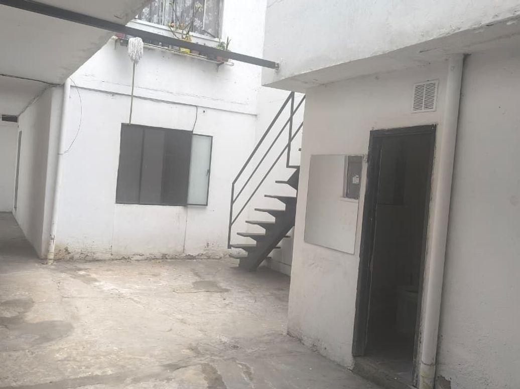 Casa de 6 alcobas en venta en Florida Blanca, Bogotá, 320 m² · foto 3 de 10