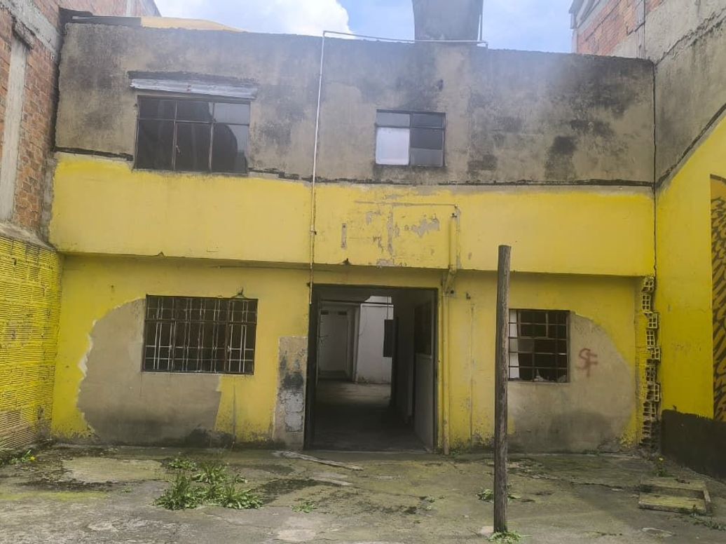 Casa de 6 alcobas en venta en Florida Blanca, Bogotá, 320 m² · foto 6 de 10
