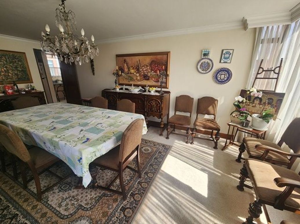 Apartamento de 3 alcobas en venta en Santa Barbara Central, Bogotá, 215 m² · foto 5 de 20