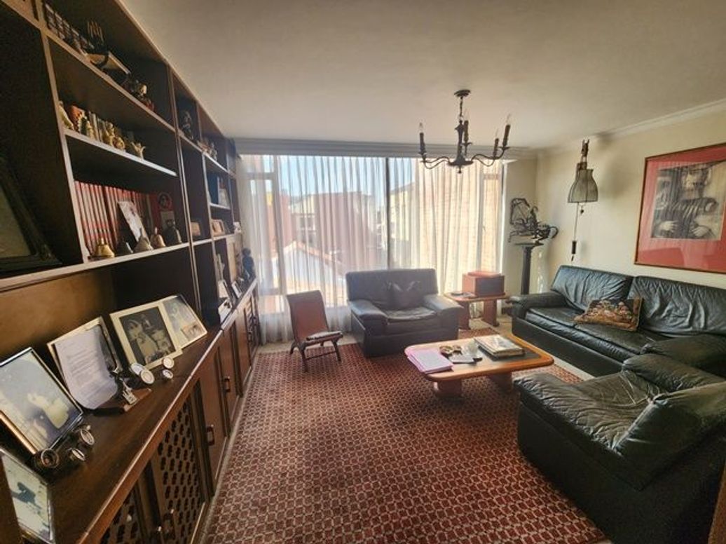 Apartamento de 3 alcobas en venta en Santa Barbara Central, Bogotá, 215 m² · foto 16 de 20