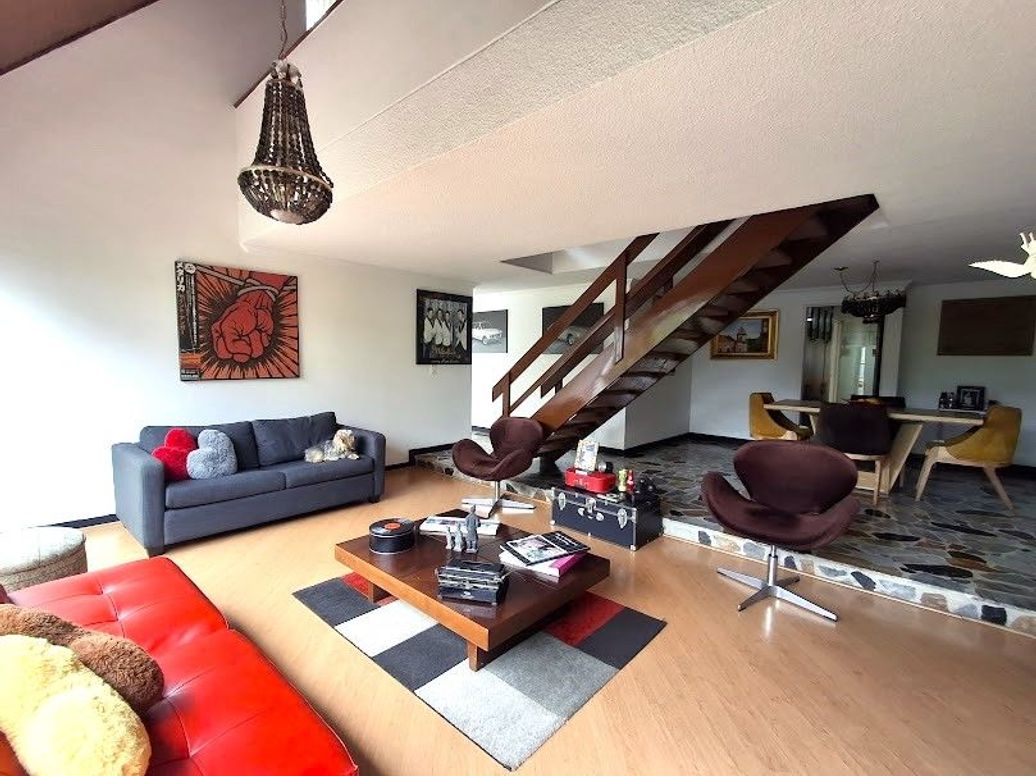 Casa de 4 alcobas en venta en Andes Norte, Bogotá, 284 m² · foto 2 de 20