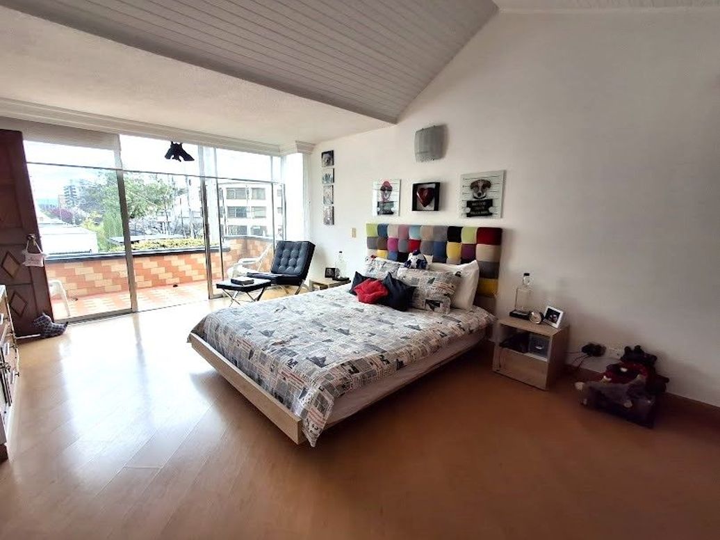 Casa de 4 alcobas en venta en Andes Norte, Bogotá, 284 m² · foto 17 de 20