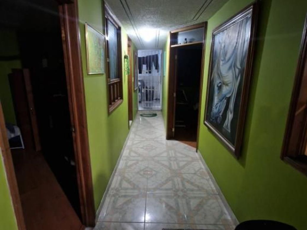 Casa de 6 alcobas en venta en Super Manzana 14, Bogotá, 456 m² · foto 16 de 18
