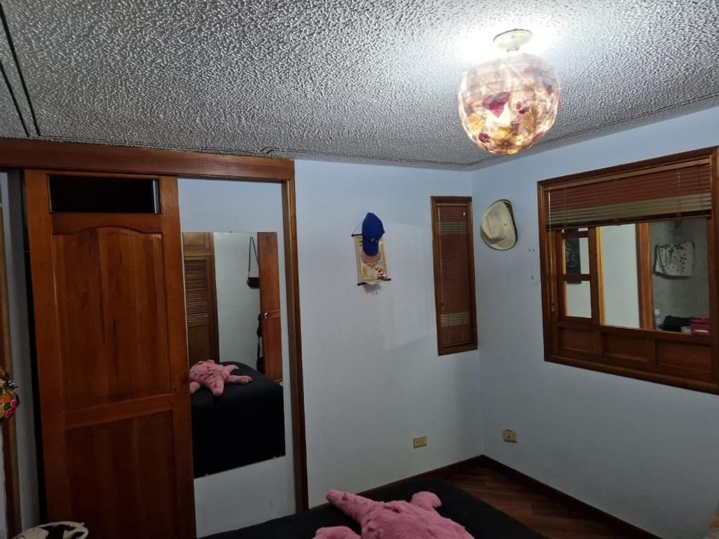 Casa de 6 alcobas en venta en Super Manzana 14, Bogotá, 456 m² · foto 17 de 18