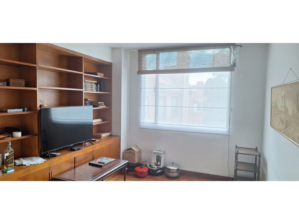 Apartamento de 2 alcobas en venta en Santa Barbara Occidental, Bogotá, 182 m² · foto 10 de 15