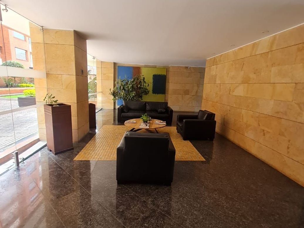 Apartamento de 2 alcobas en venta en Prados De La Calleja, Bogotá, 92 m² · foto 13 de 16