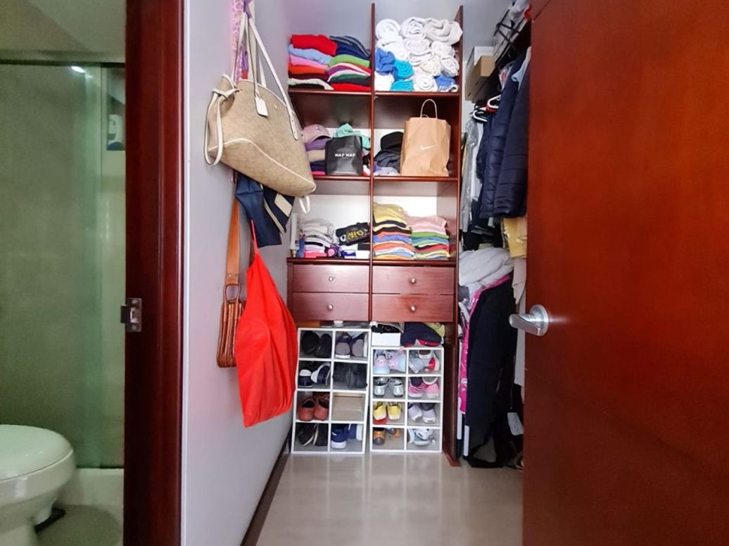 Apartamento de 2 alcobas en venta en Prados De La Calleja, Bogotá, 92 m² · foto 9 de 16