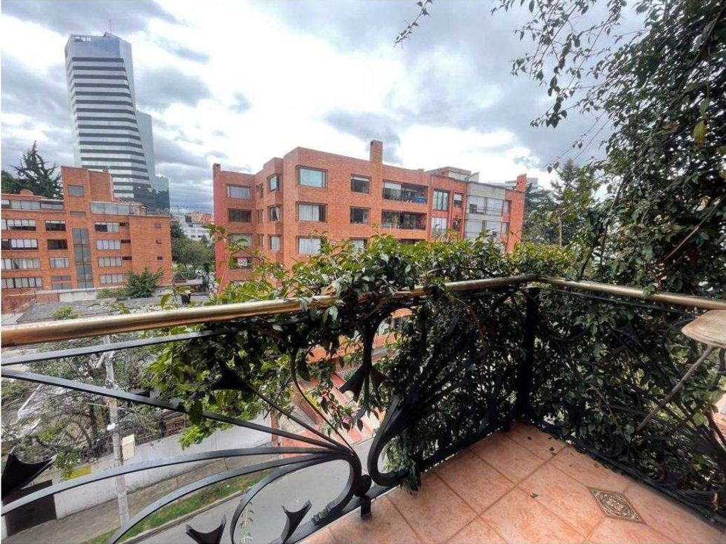 Apartamento de 3 alcobas en venta en Chico Norte Et. Iii, Bogotá, 140 m² · foto 6 de 17