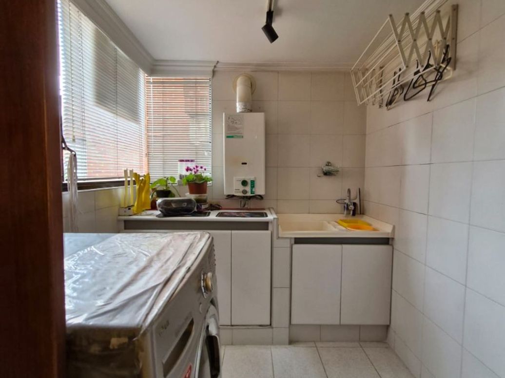 Apartamento de 3 alcobas en venta en Foledo, Bogotá, 141 m² · foto 9 de 20