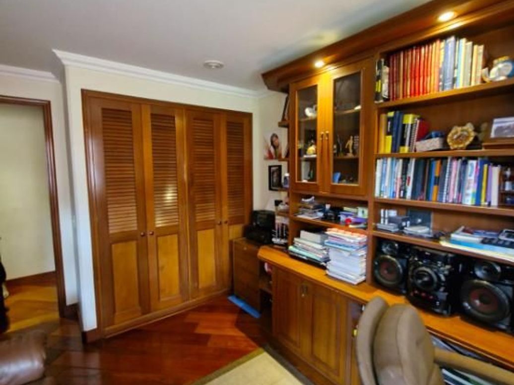 Apartamento de 3 alcobas en venta en Foledo, Bogotá, 141 m² · foto 16 de 20