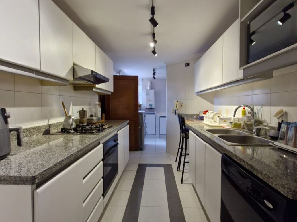 Apartamento de 3 alcobas en venta en Foledo, Bogotá, 141 m² · foto 8 de 20