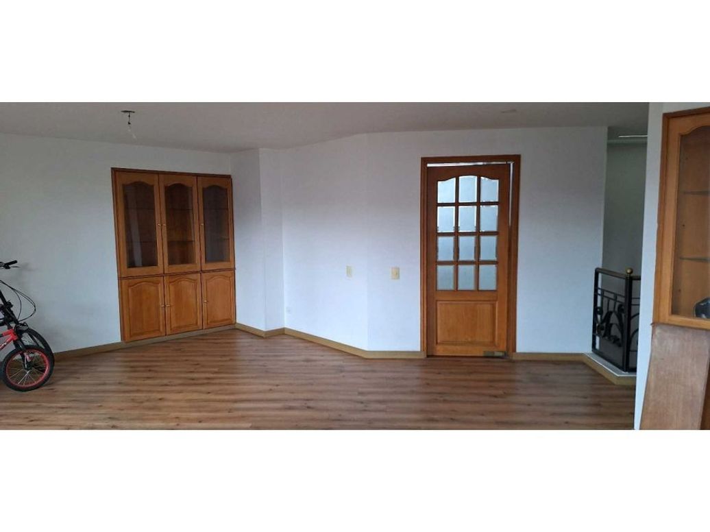 Apartamento de 3 alcobas en venta en Rincon Del Chicó, Bogotá, 153 m² · foto 9 de 19