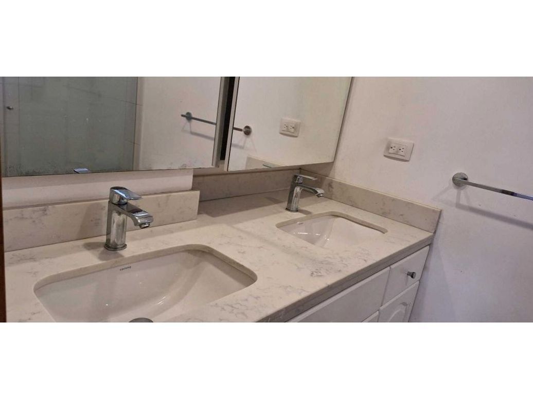 Apartamento de 3 alcobas en venta en Rincon Del Chicó, Bogotá, 153 m² · foto 18 de 19