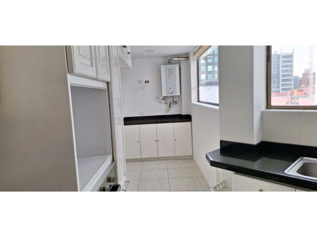 Apartamento de 3 alcobas en venta en Rincon Del Chicó, Bogotá, 153 m² · foto 6 de 19