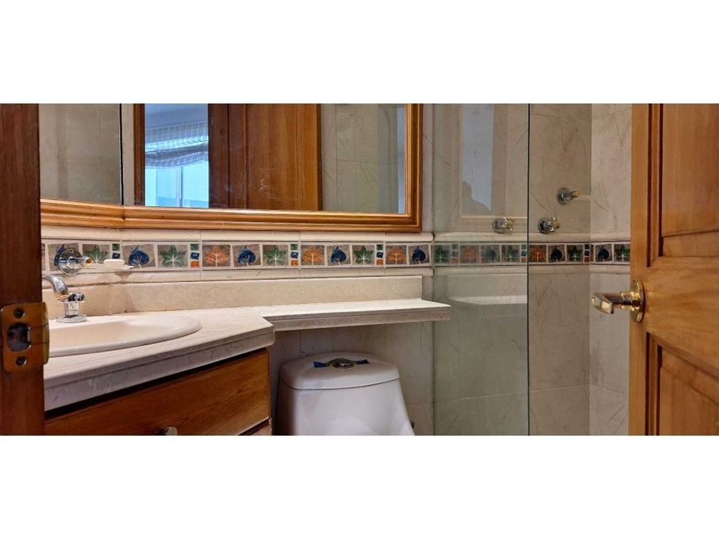 Apartamento de 3 alcobas en venta en Rincon Del Chicó, Bogotá, 153 m² · foto 17 de 19