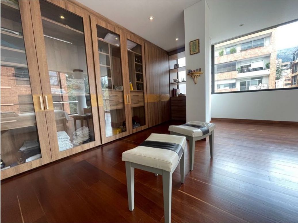 Apartamento de 3 alcobas en venta en Chicó Norte, Bogotá, 193 m² · foto 14 de 16