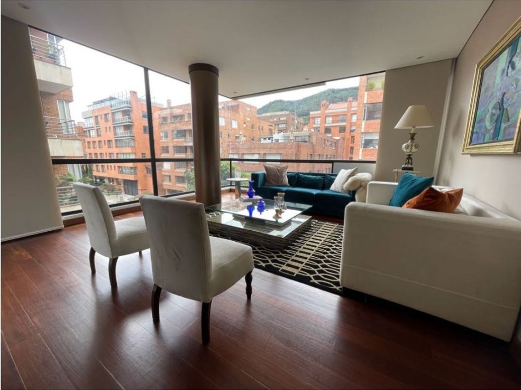 Apartamento de 3 alcobas en venta en Chicó Norte, Bogotá, 193 m² · foto 2 de 16